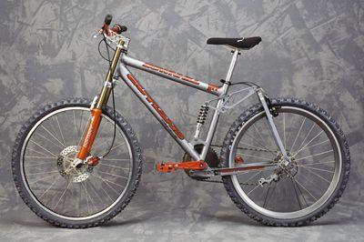 1998 Outland VPP 5 DH (02)