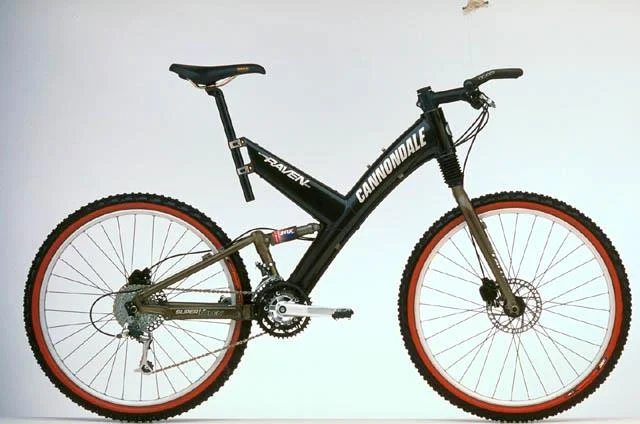 1999 Cannondale Super V Raven 900