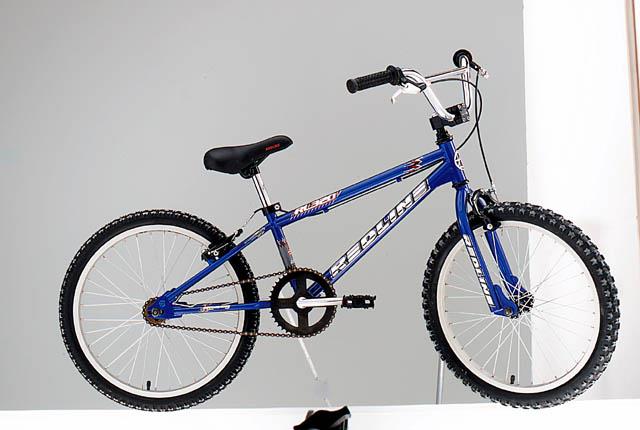 2001 Redline 320