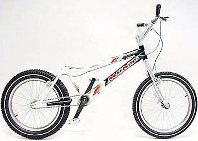 2003 Monty 221 X-Lite