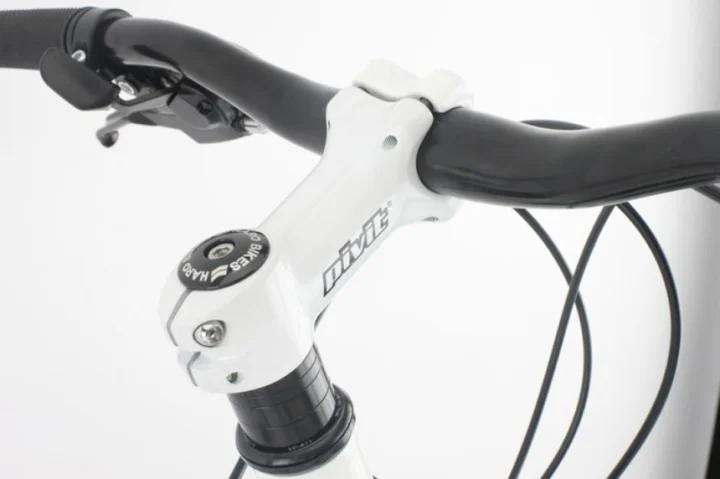 2011 Haro Flightline Three