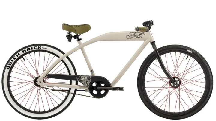 2011 Felt Revolver
