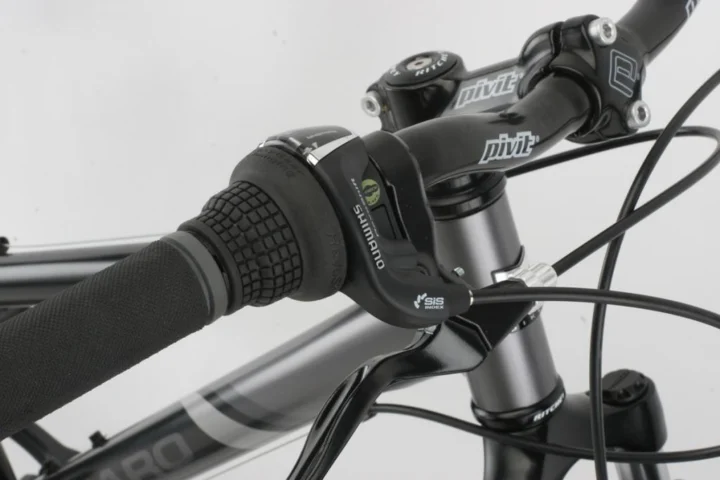 2012 Haro Flightline 20