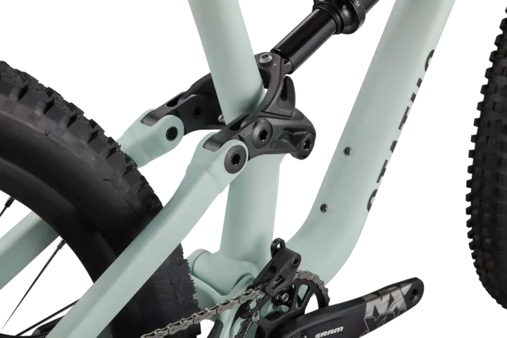 2022 Specialized Status 160