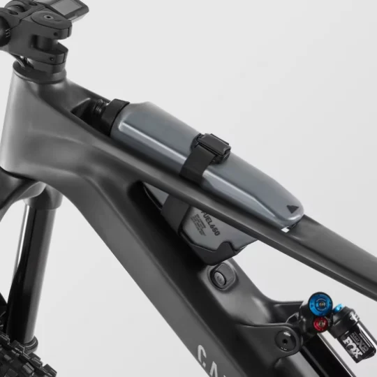 2023 Canyon Torque:ON CF 8