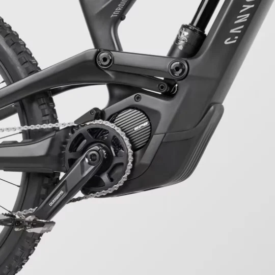 2023 Canyon Torque:ON CF 8
