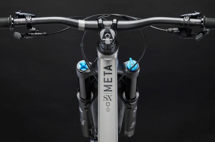 2023 Commencal Meta SX V5 Essential