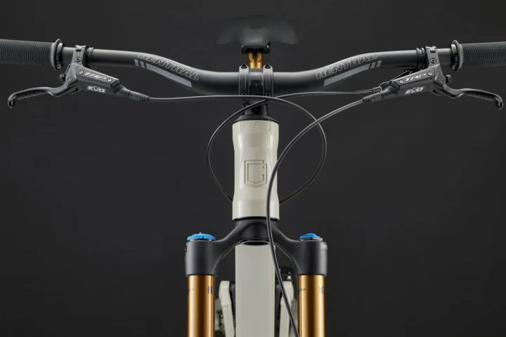 2023 Commencal Meta V5 T-Type