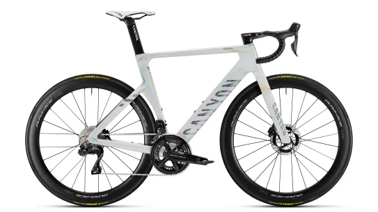 2025 Canyon Aeroad CFR Tensor