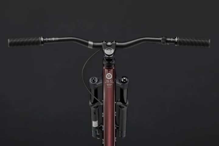 2025 Commencal Absolut