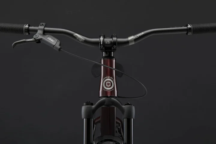 2025 Commencal Absolut