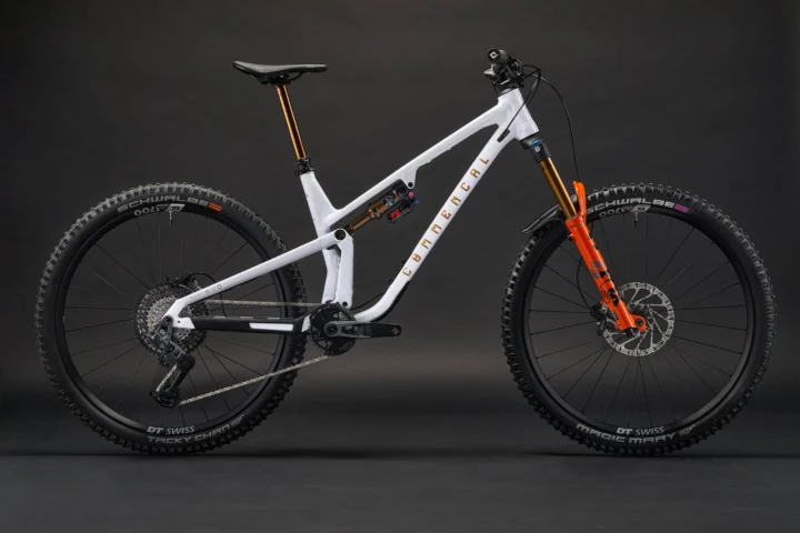 2025 Commencal Meta V5 Signature