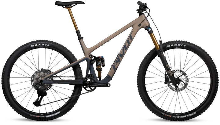 2026 Pivot Trailcat LT Pro XT Di2