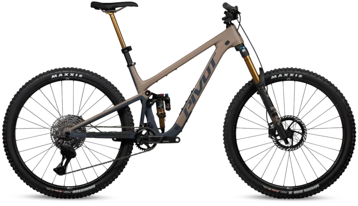 2026 Pivot Trailcat LT Team XTR Di2