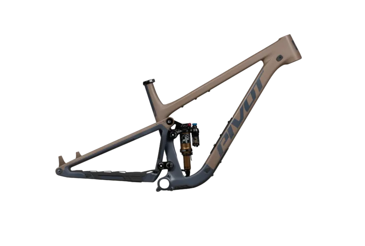 2026 Pivot Trailcat LT Frame