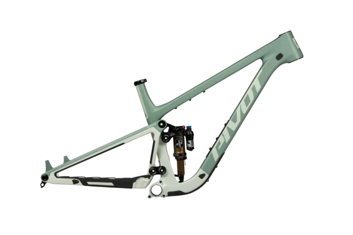 2026 Pivot Trailcat LT Frame