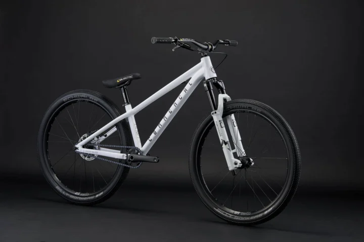 2026 Commencal Absolut Bomber