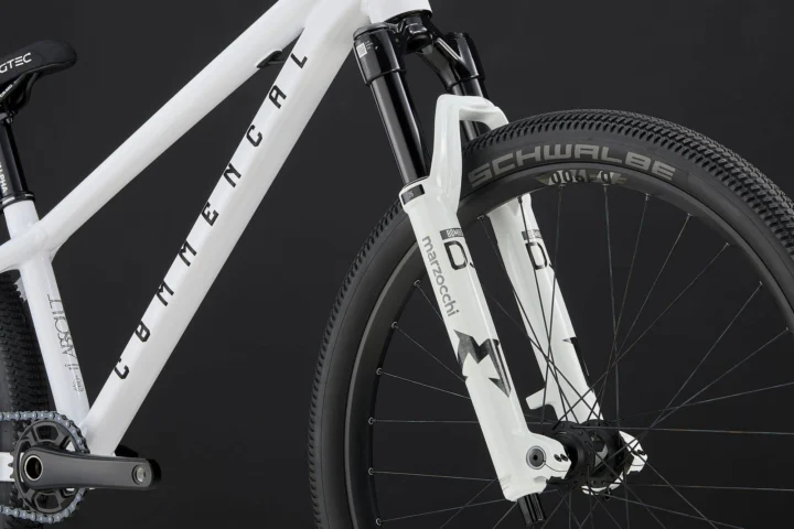 2026 Commencal Absolut Bomber