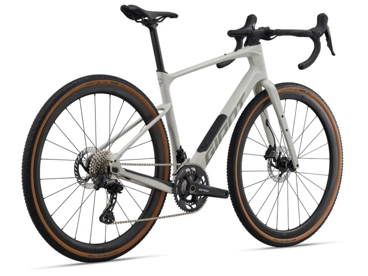 2026 Giant Revolt Advanced 0