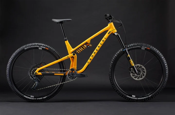 2026 Commencal Meta V5 Ohlins Edition Yellow