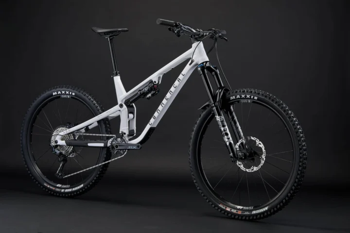 2026 Commencal Meta SX V5 Essential