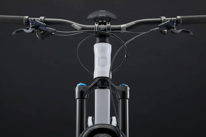 2026 Commencal Meta SX V5 Essential