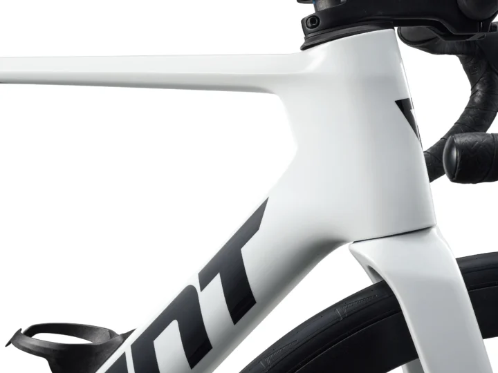 2027 Giant Propel Advanced 2