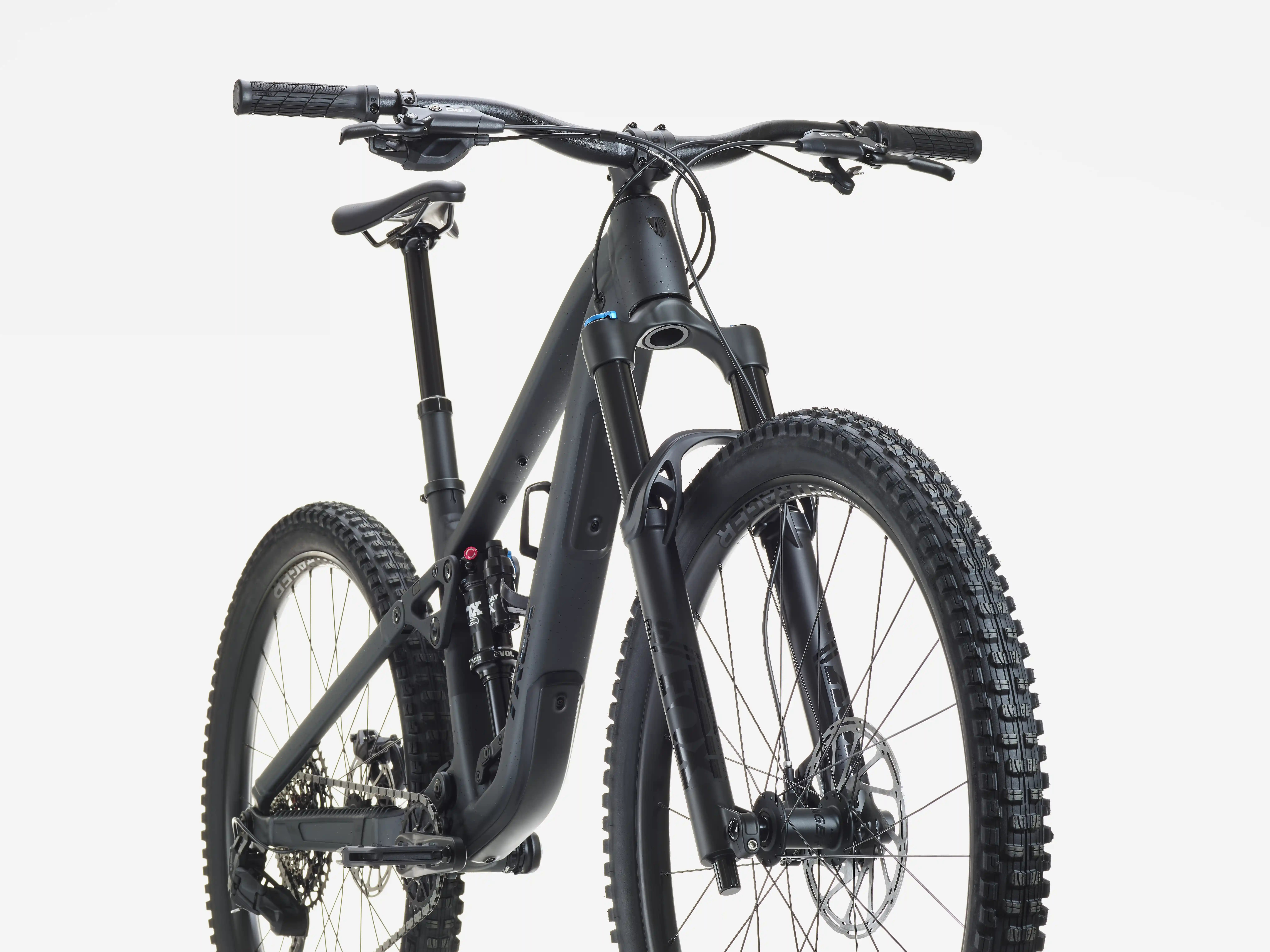 2027 Trek Fuel EX 8