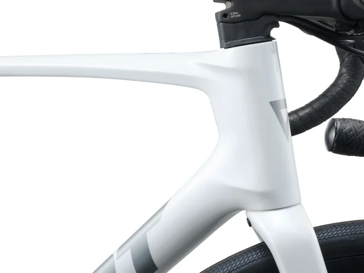 2027 Giant Defy Advanced 2