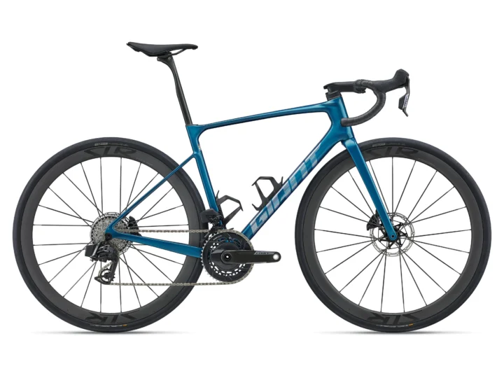 2027 Giant Defy Advanced Pro 0-AXS