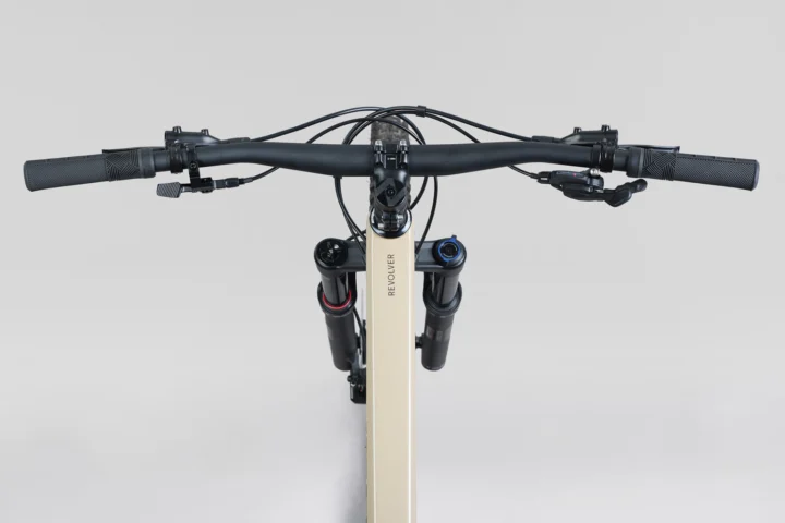 2027 Norco Revolver LT C3