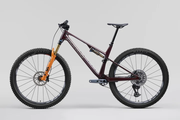 2027 Norco Revolver LT C1