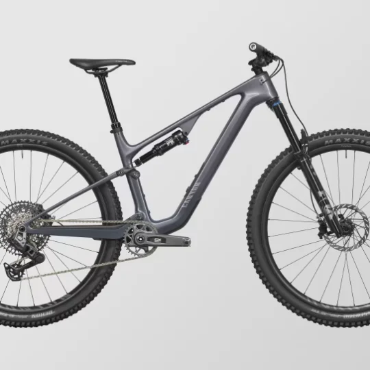 2027 Canyon Lux Trail CF 8