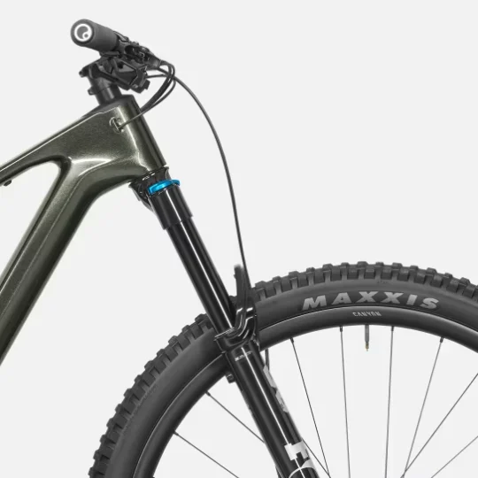 2027 Canyon Lux Trail CF 7