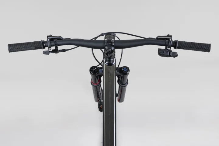 2027 Norco Revolver C2