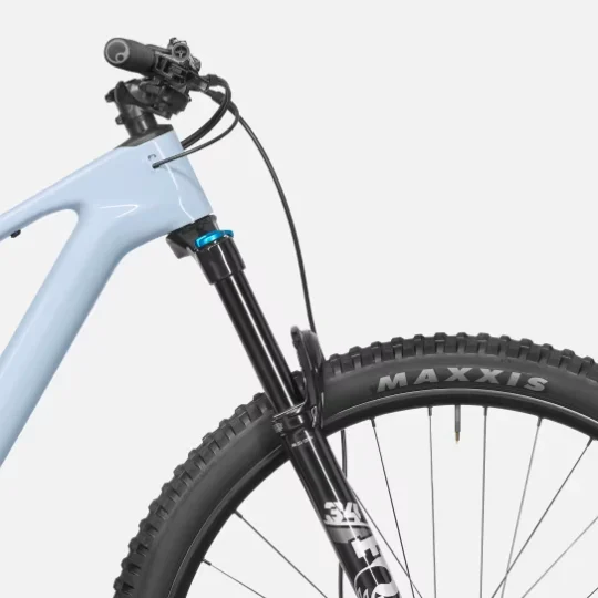 2027 Canyon Lux Trail CF 6