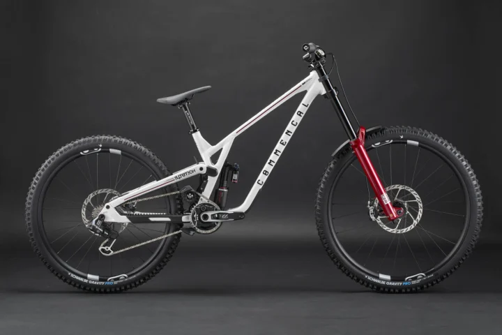 2027 Commencal Supreme DH V5.2 Team Replica