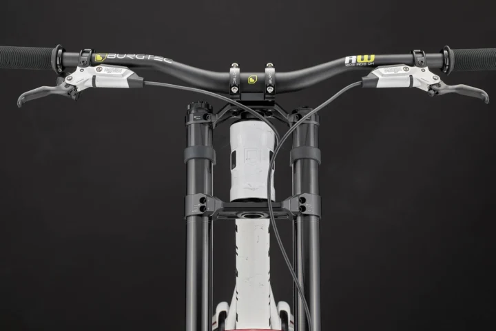 2027 Commencal Supreme DH V5.2 Team Replica