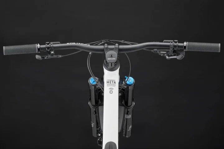 2027 Commencal Meta V5 Essential