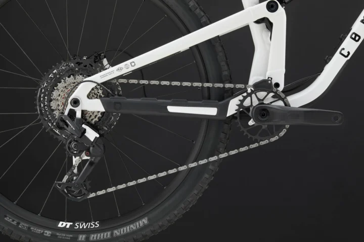 2027 Commencal Meta V5 Essential