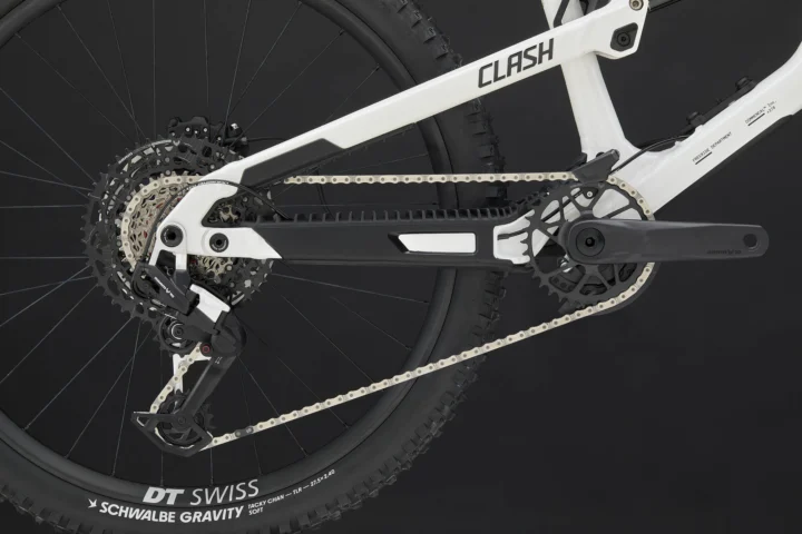 2027 Commencal Clash V3 Rockshox