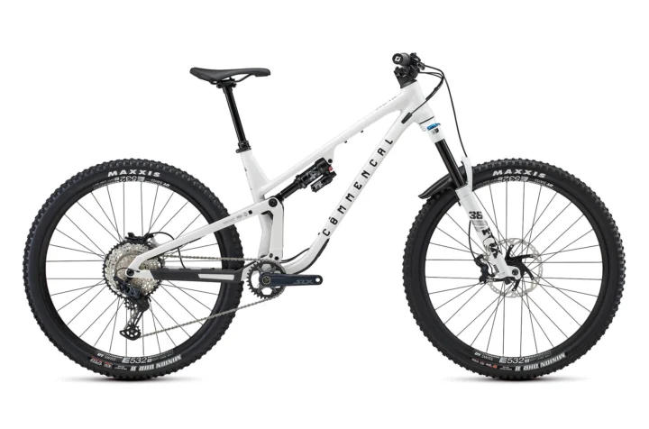 2023 Commencal Meta V5 Essential